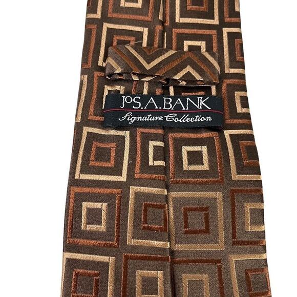 Jos A Bank Signature Collection Mens Italy Made Brown 100% Silk Tie Necktie - Picture 15 of 16
